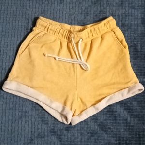 Forever 21 Yellow Shorts Size Small